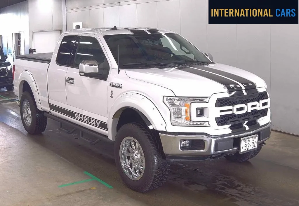 FORD F-150 LARIAT 2019