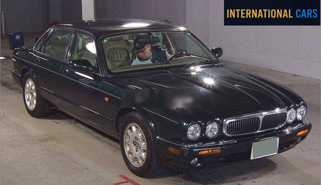 JAGUAR XJ 4D XJ EXECUTIVE 3.2-V8