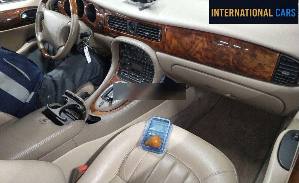 JAGUAR XJ 4D XJ EXECUTIVE 3.2-V8 2003 - photo 3 - Import Japon | International Cars