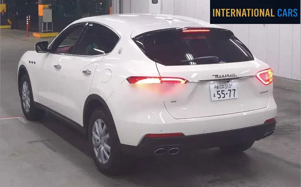 MASERATI LEVANTE 4WD BASE GRADE 2018 - photo 2 - Import Japon | International Cars