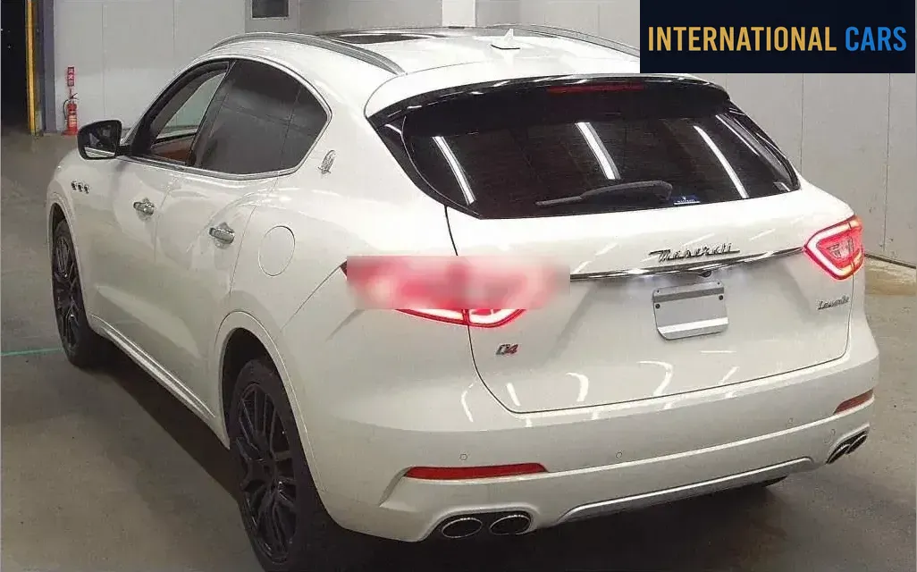 MASERATI LEVANTE 4WD BASE GRADE 2016 - photo 2 - Import Japon | International Cars