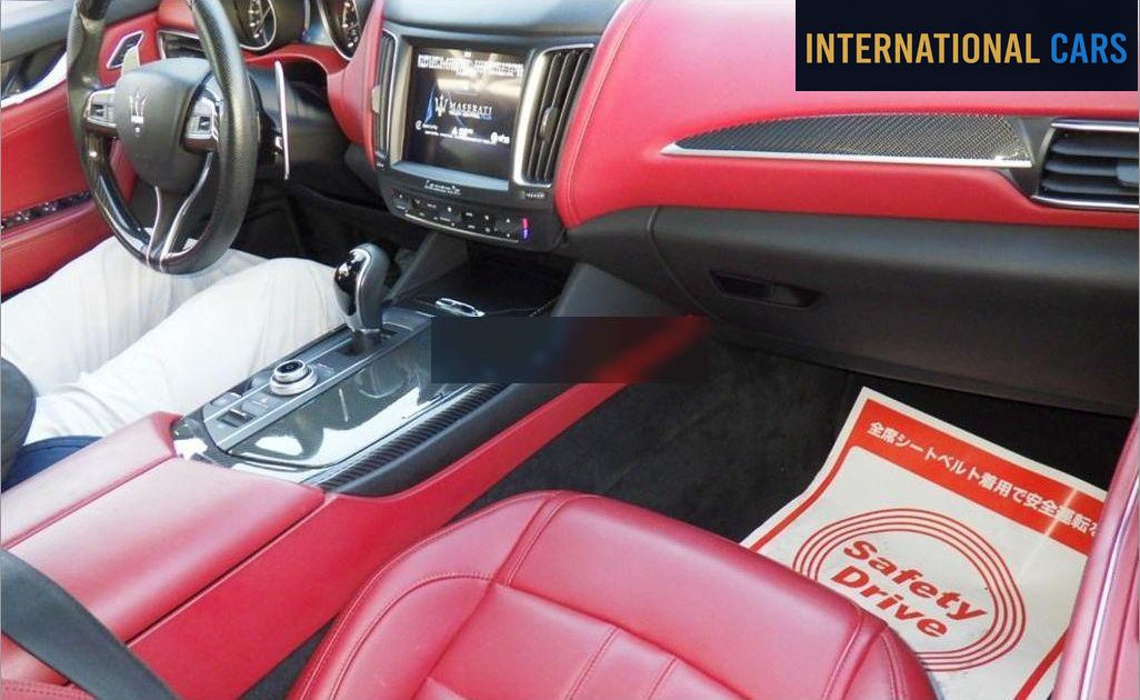 MASERATI LEVANTE 4WD S 2017 - photo 3 - Import Japon | International Cars