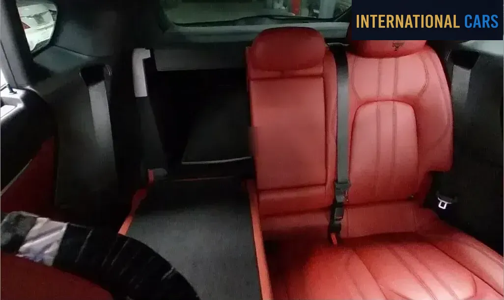 MASERATI LEVANTE 4WD S 2017 - photo 6 - Import Japon | International Cars