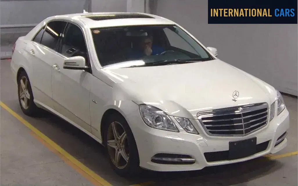 MERCEDES E-Classe 4p. 4WD E300 4MATIC BLUEEFFICIENCY AVANTGARDE 2012