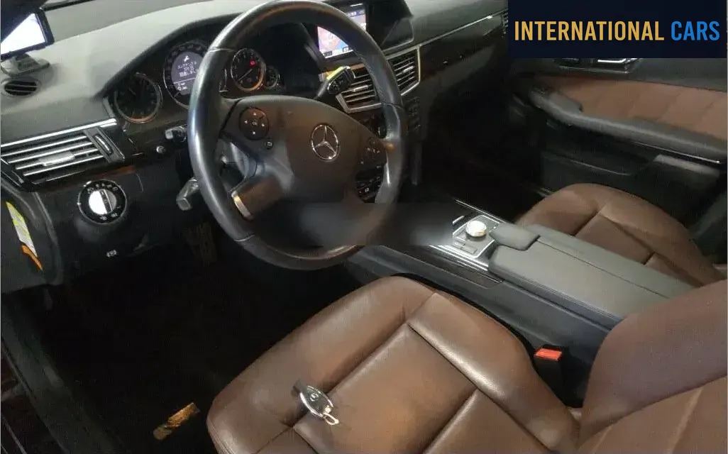 MERCEDES BENZ E-CLASS 4D E350 AVANTGARDE 2009 - photo 3 - Import Japon | International Cars