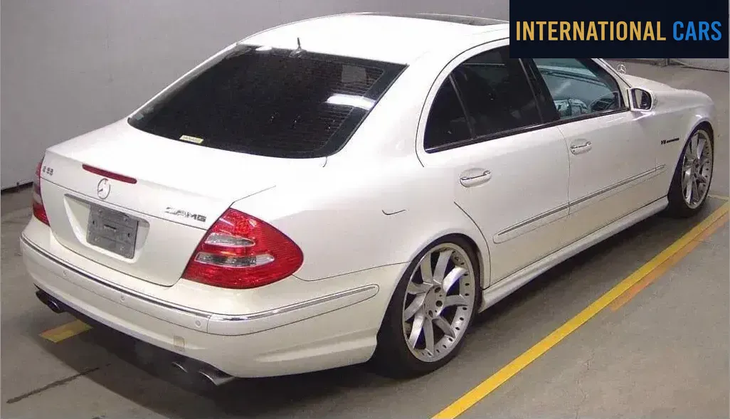 MERCEDES BENZ E-CLASS 4D E55 AMG 2003 - photo 5 - Import Japon | International Cars