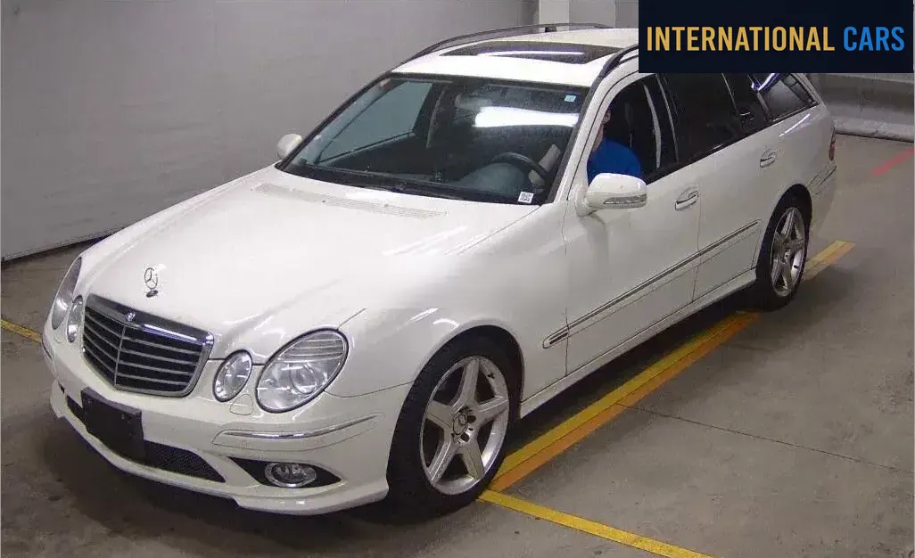 MERCEDES BENZ E-CLASS STATIONWAGON E550 STATIONWAGON AVANTGARDE S 2009 - photo 4 - Import Japon | International Cars