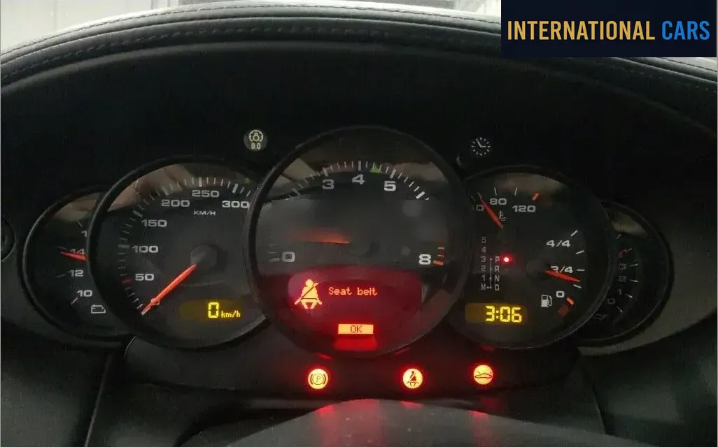 PORSCHE 911 CP 4WD 911 CARRERA 4 2002 - photo 6 - Import Japon | International Cars