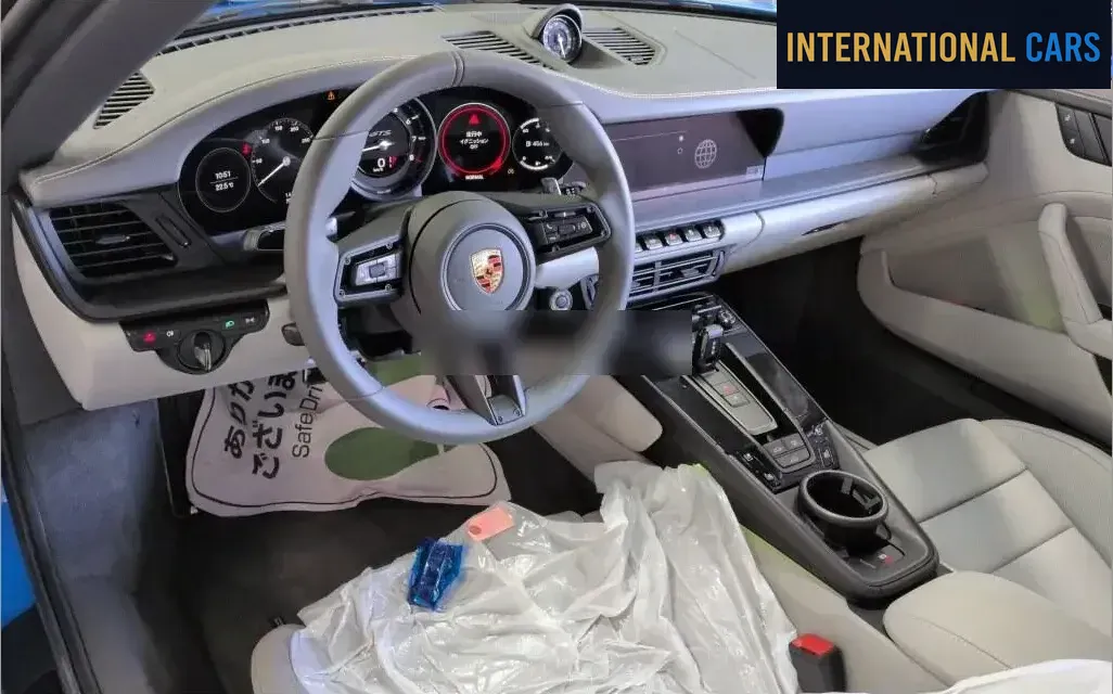 PORSCHE 911 CP 4WD 911 CARRERA 4 GTS 2024 - photo 3 - Import Japon | International Cars