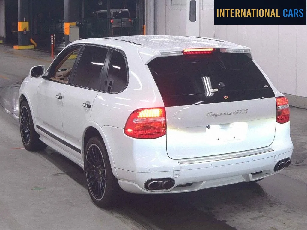 PORSCHE CAYENNE GTS 2009 - photo 2 - Import Japon | International Cars